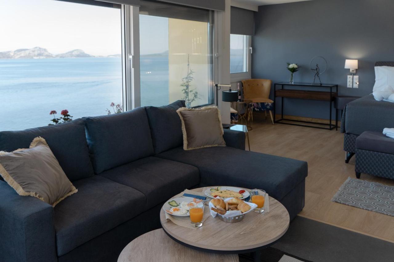 Karalis City Hotel Pylos Exteriör bild