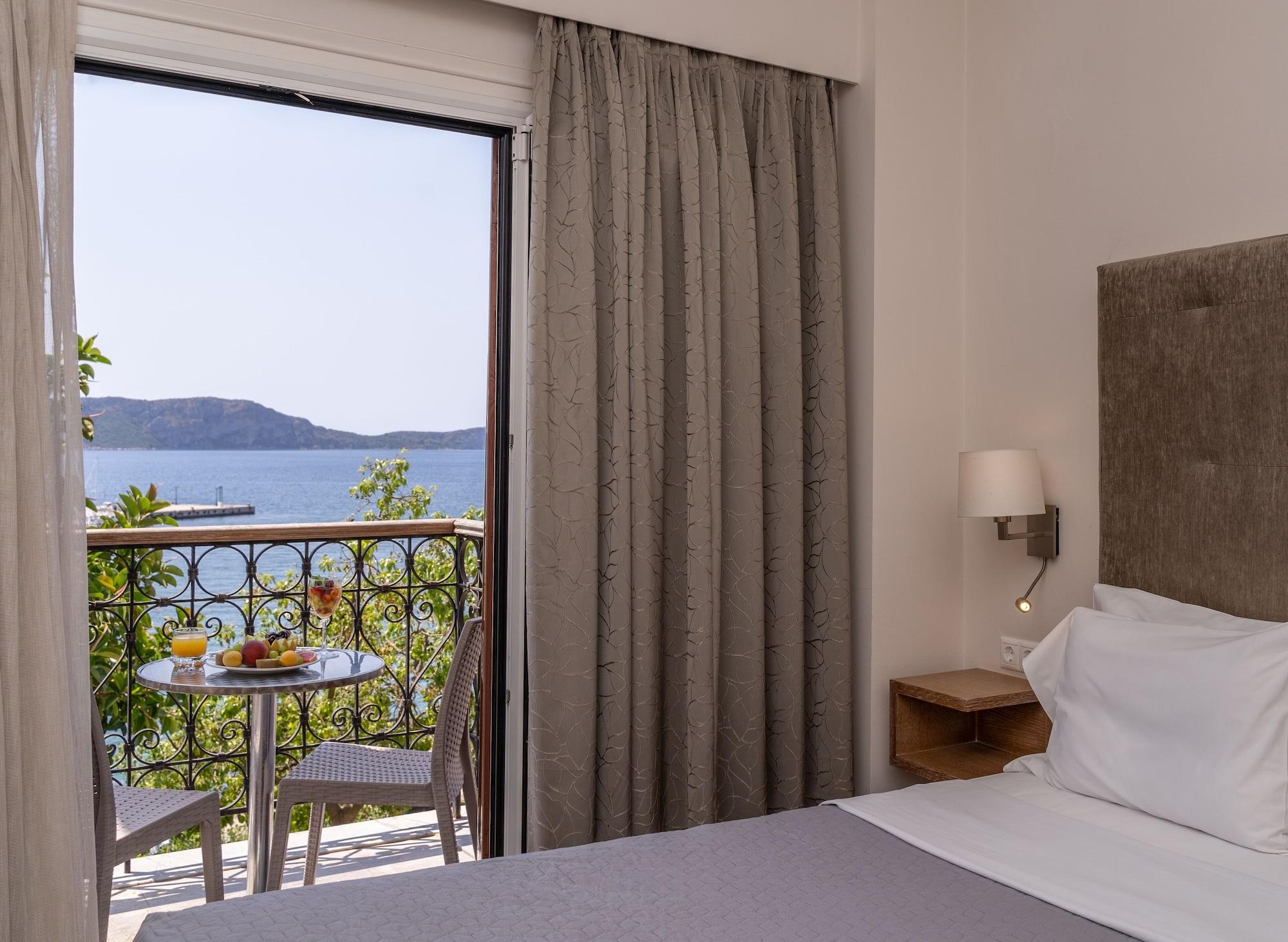 Karalis City Hotel Pylos Exteriör bild