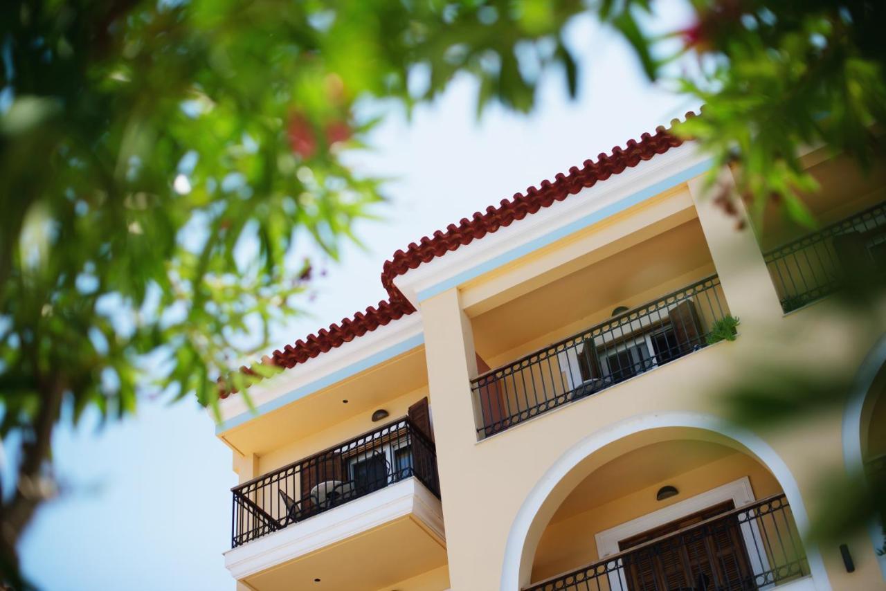 Karalis City Hotel Pylos Exteriör bild